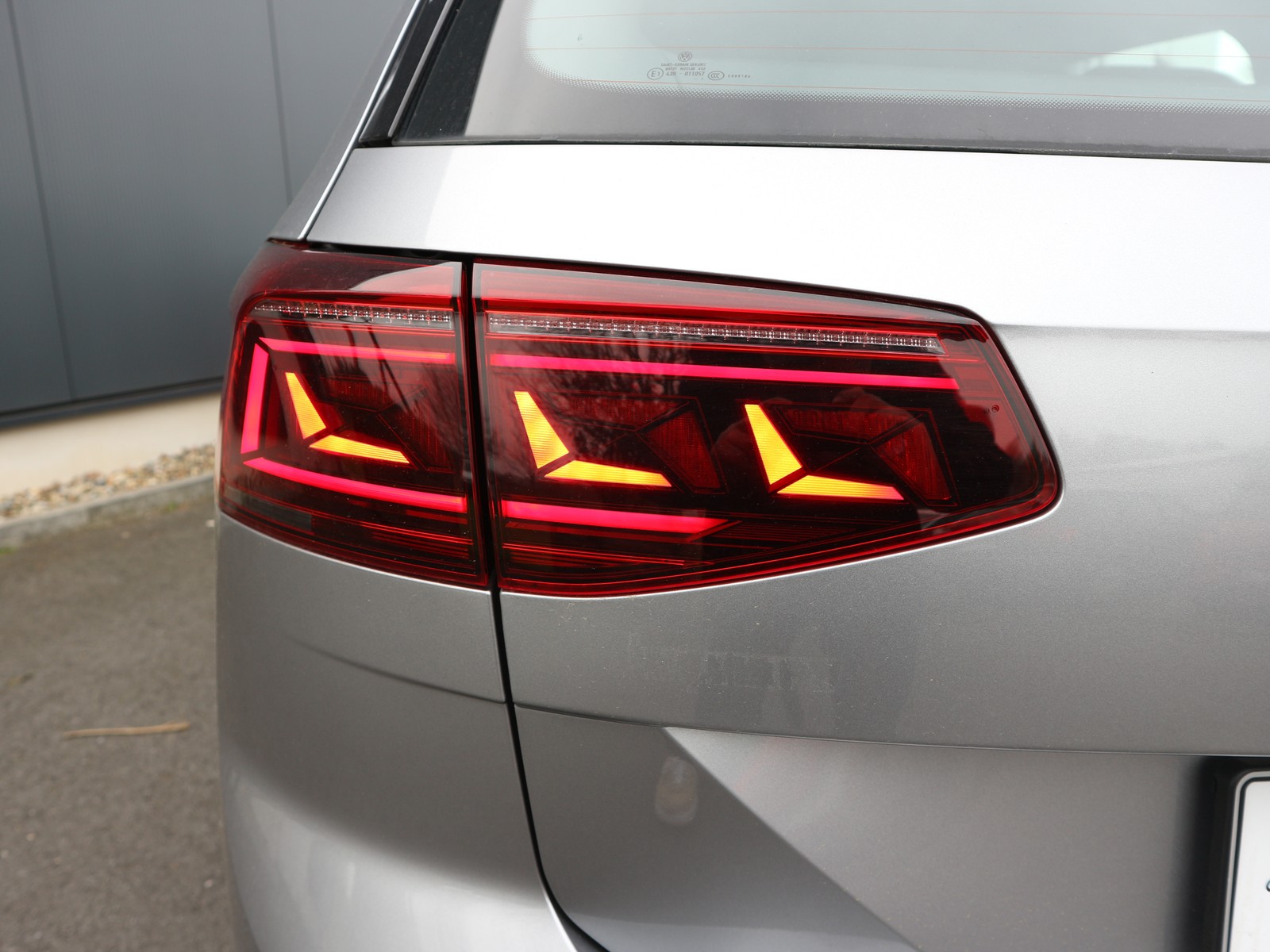 VW - Passat Variant 2.0 TDI DSG R Line /MATRIX/IQDRIVE/MASSAGE_20