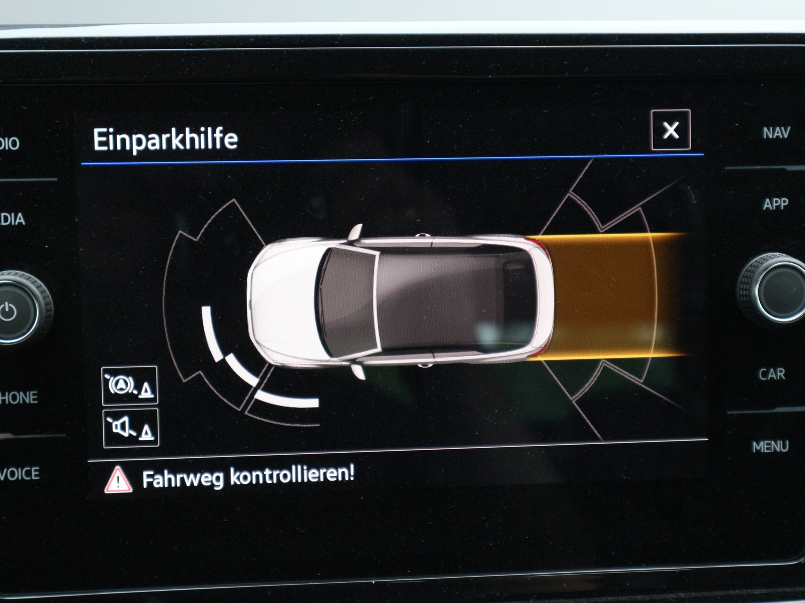 VW - T-Roc Cabrio R-Line +Matrix+Navi+BlackStyle+PaAs_10
