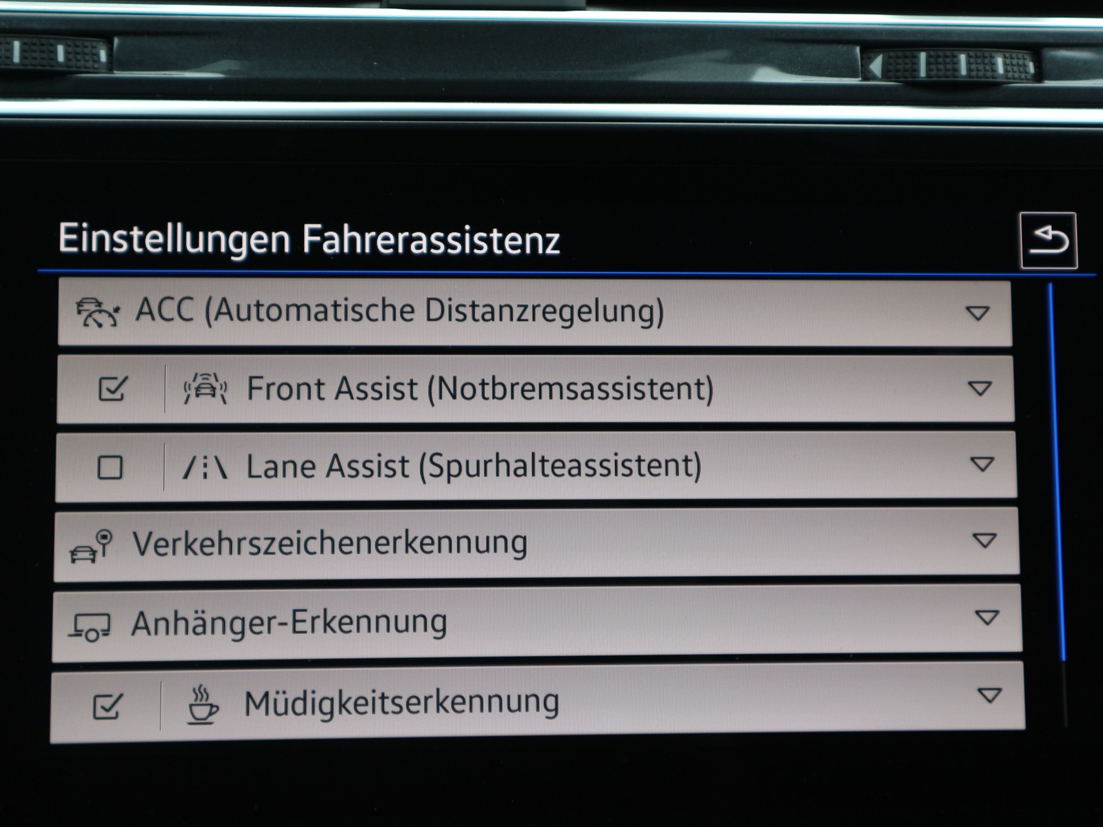 VW - Tiguan 2,0 TDI R-Line Matrix Navi AHK_9