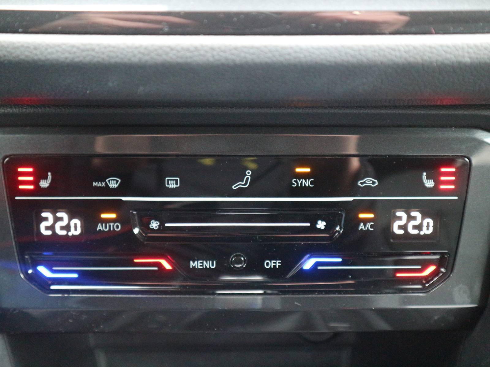 VW - Tiguan 2,0 TDI R-Line Matrix Navi AHK_11