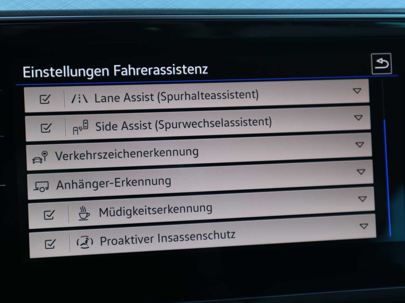 Fahrzeugbild_12