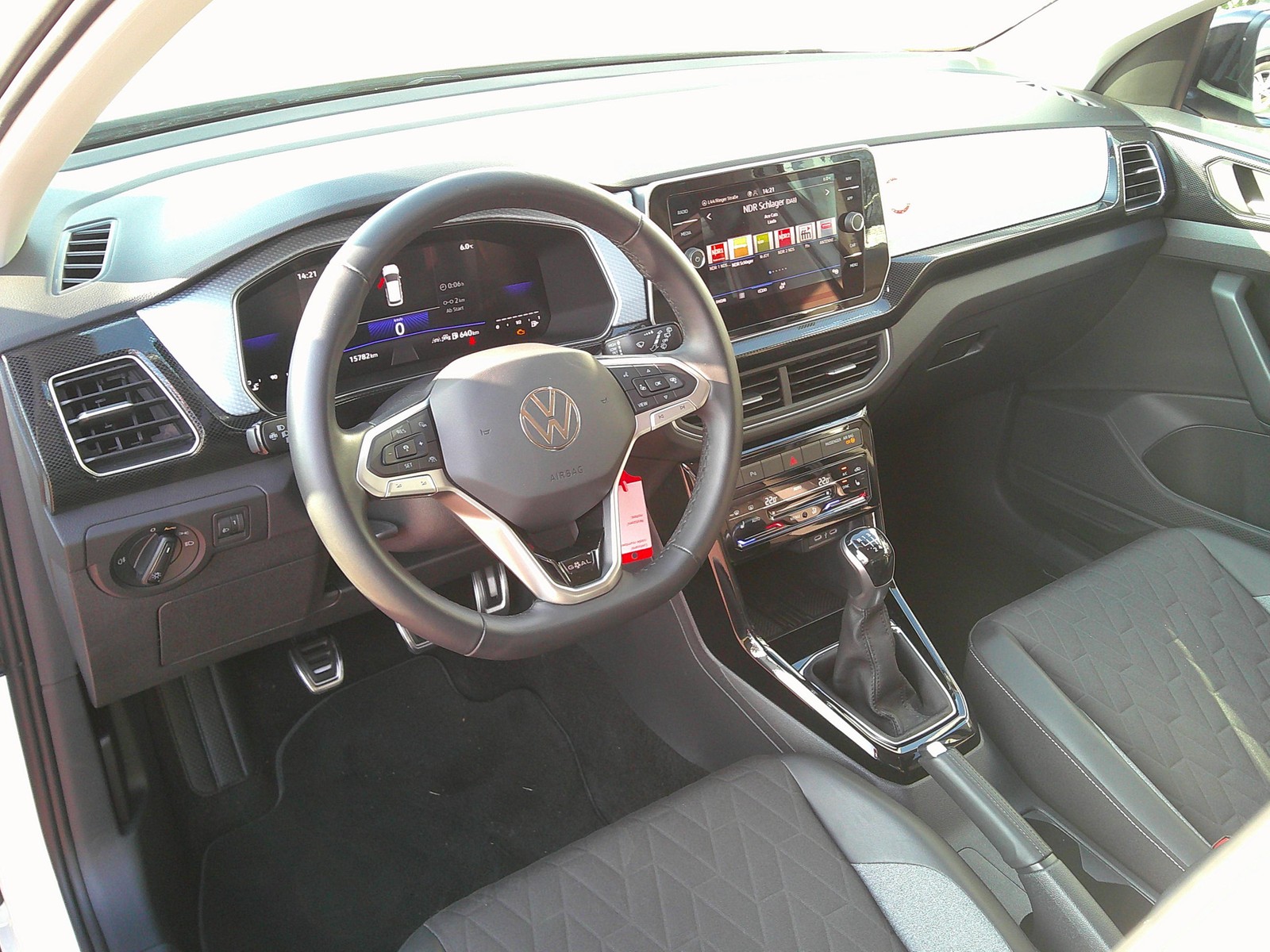 VW - T-Cross 1.0 TSI Goal Navi+Si.-Hzg.+PDC+ACC+LED_3