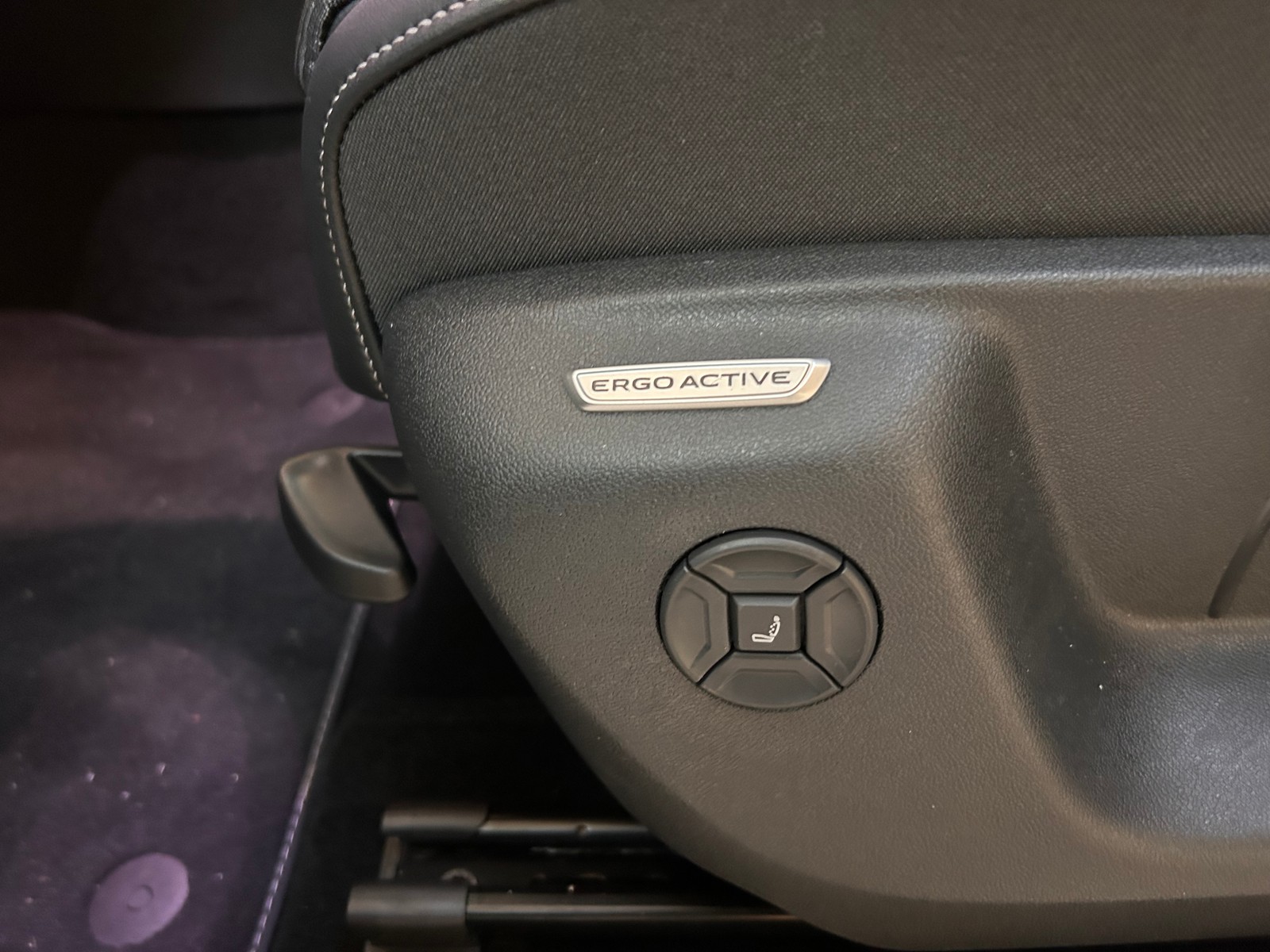 VW - Tiguan 2,0 TDI R-Line AHK NAVI LED_3