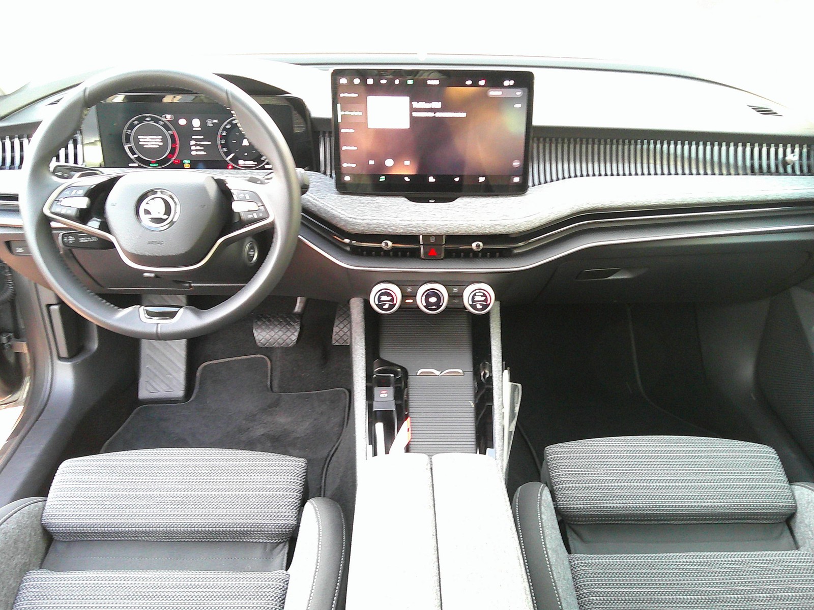 Skoda - Superb Combi 1,5 TSI Selection Matrix Navi VC_6