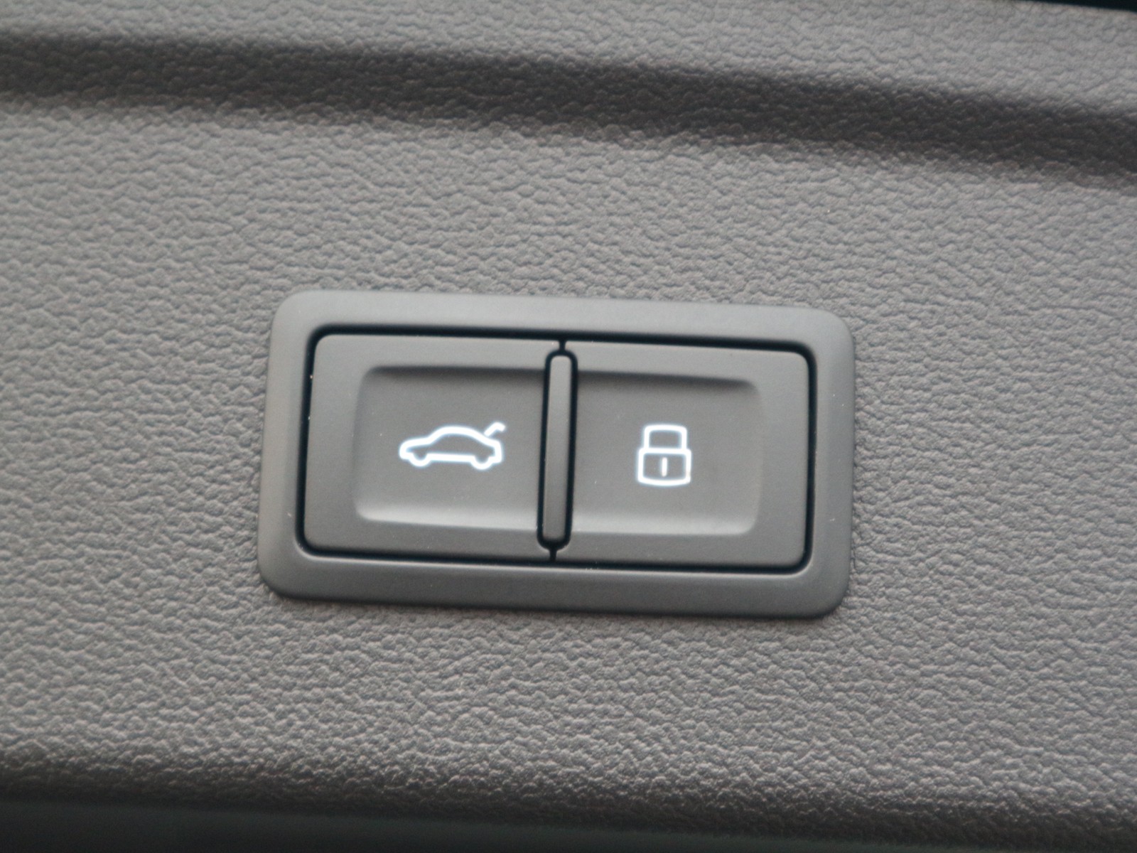 Audi - S3 Sportback 2,0TFSI Quattro +VC+Pano+Navi+LED_22