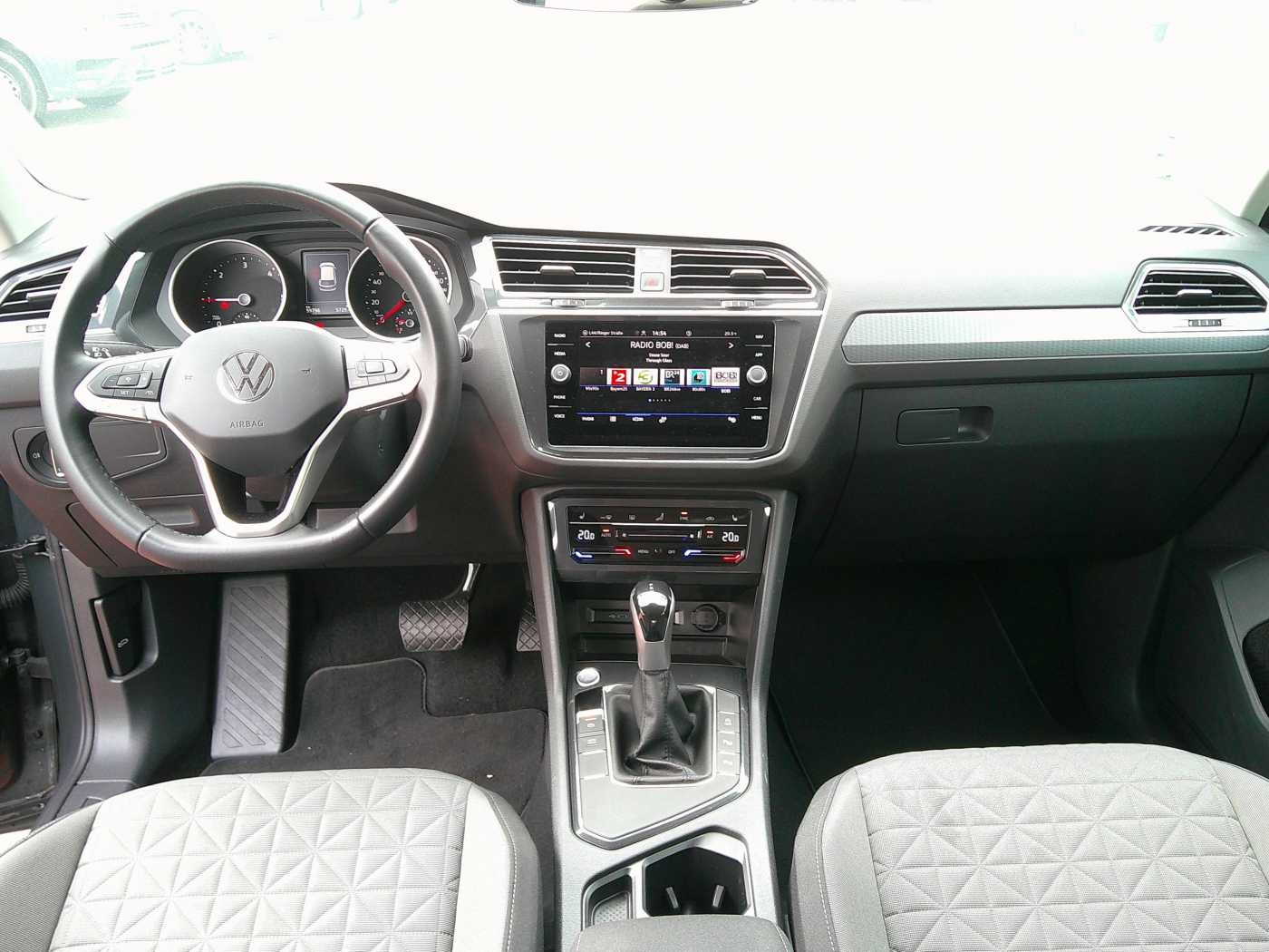 VW - Tiguan 2.0TDI DSG+Kamera+ACC+LED_13