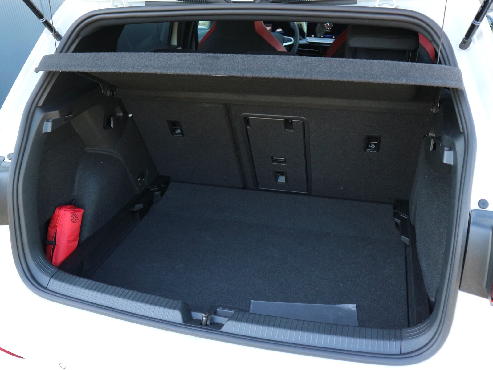 VW - Golf VIII 2,0 TSI GTI +Navi+Pano+HuD+Kamera+LED+_21