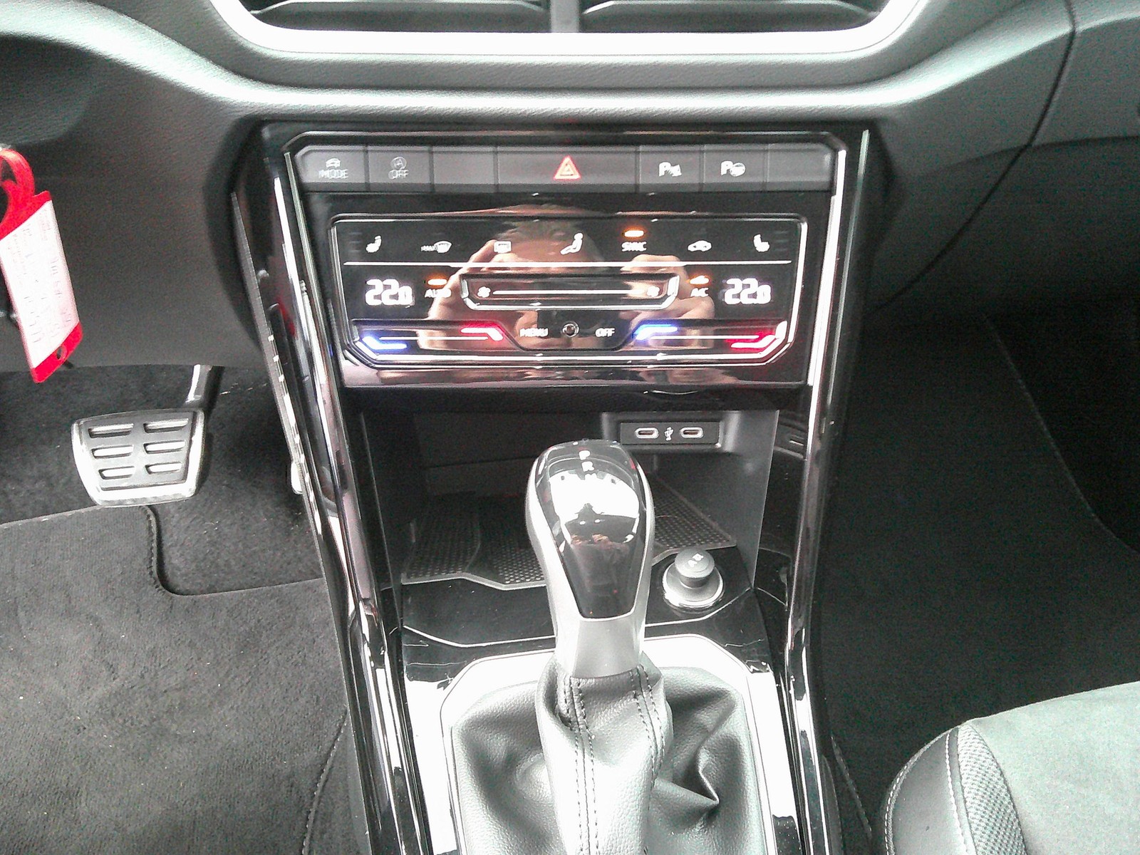 VW - T-Roc 1.5 TSI DSG R-Line KAMERA+ACC+LED+NAVI+AHK_5