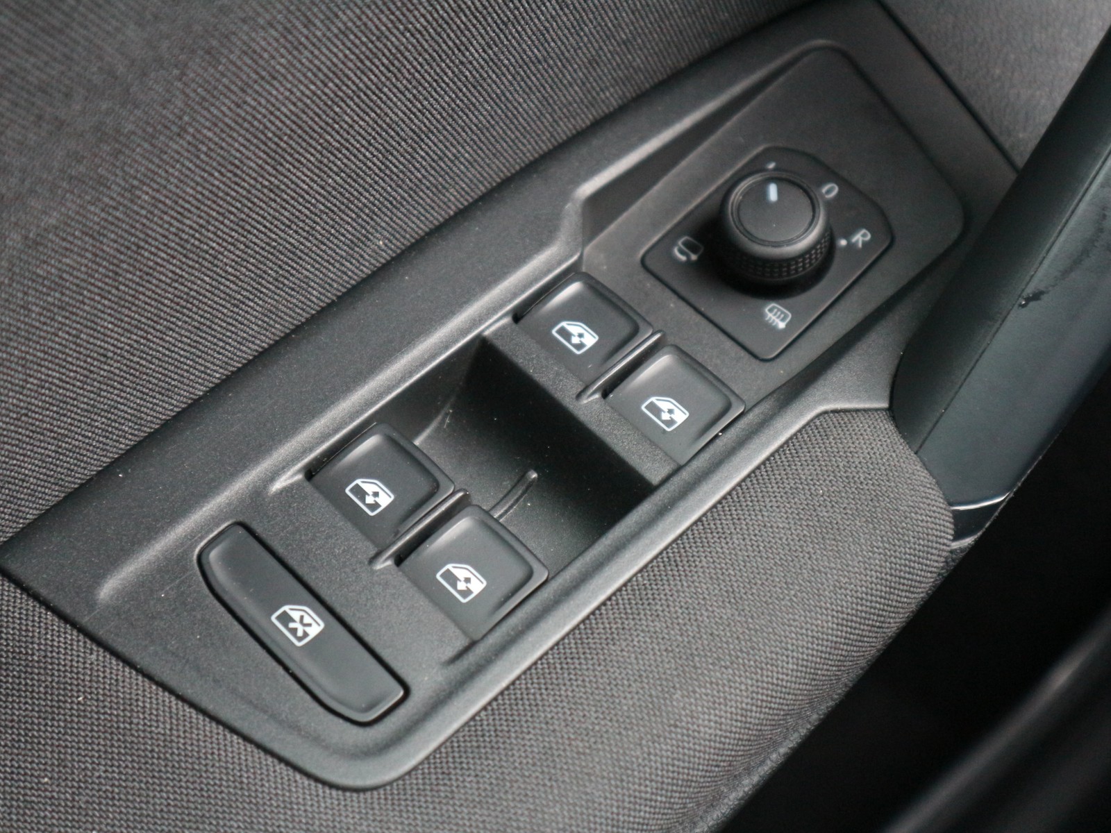 VW - Tiguan 2,0 TDI Life LED Navi AHK_14