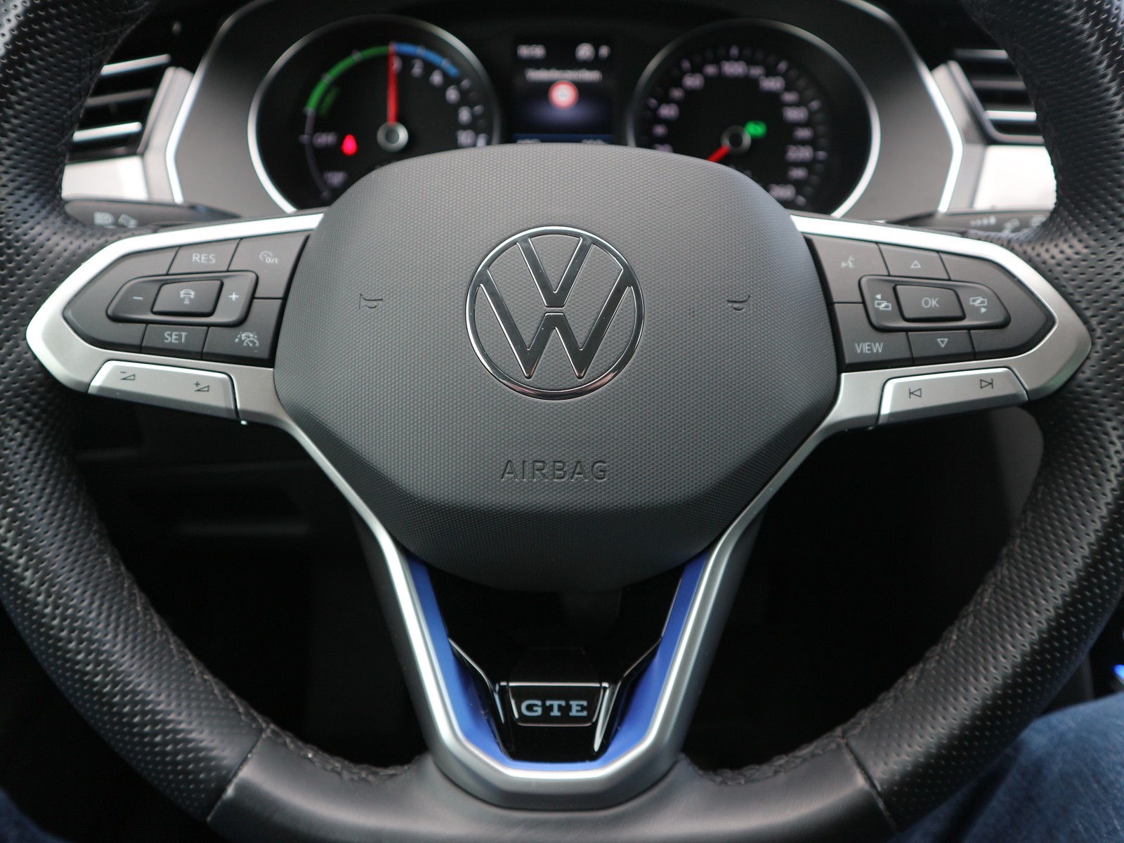 VW - Passat Variant GTE /Matrix/AHK/STDHZ/IQDRIVE_5