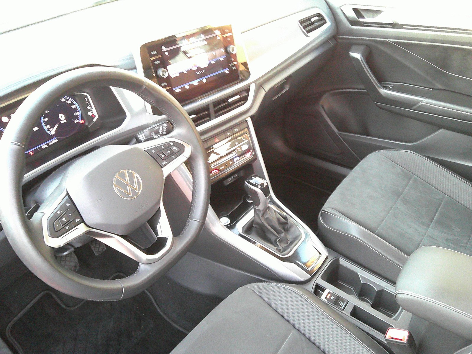 VW - T-Roc 1,5 TSI Style DSG, Kamera, keyless_5