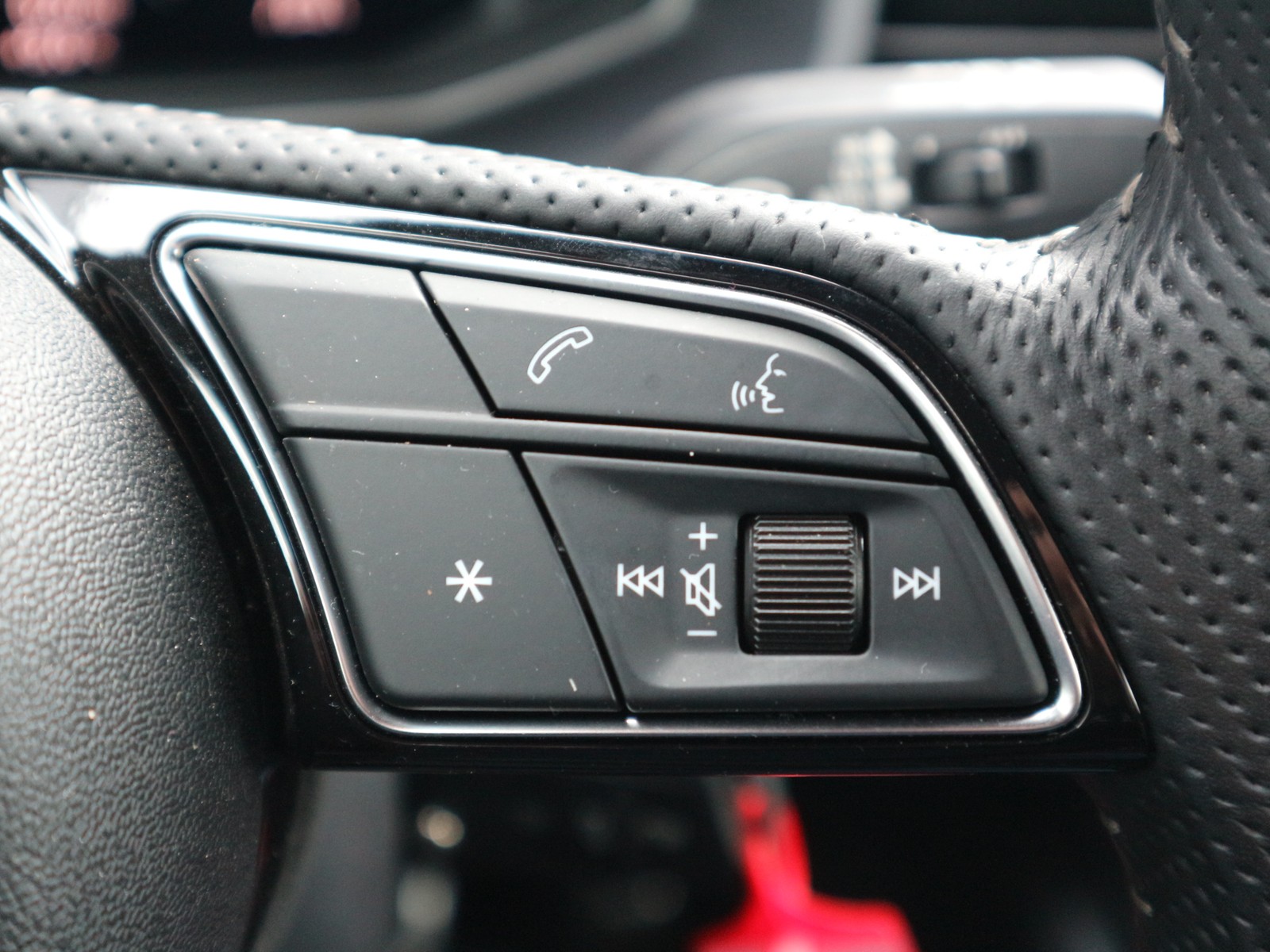 Audi - A1 30 TFSI Sportback S line +LED+Navi+VC+Shzg_5