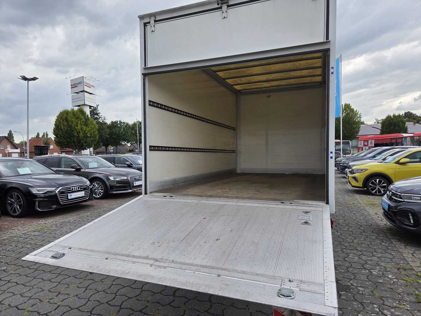 Fahrzeugbild_11