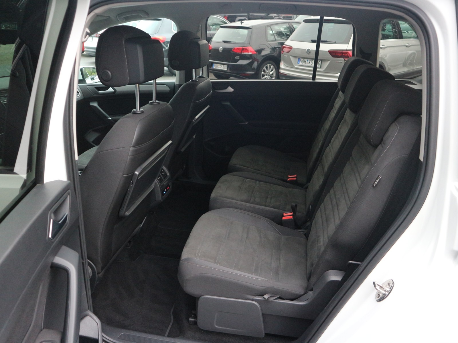 VW - Touran 1,5 TSI Comfortline Navi Kamera_19