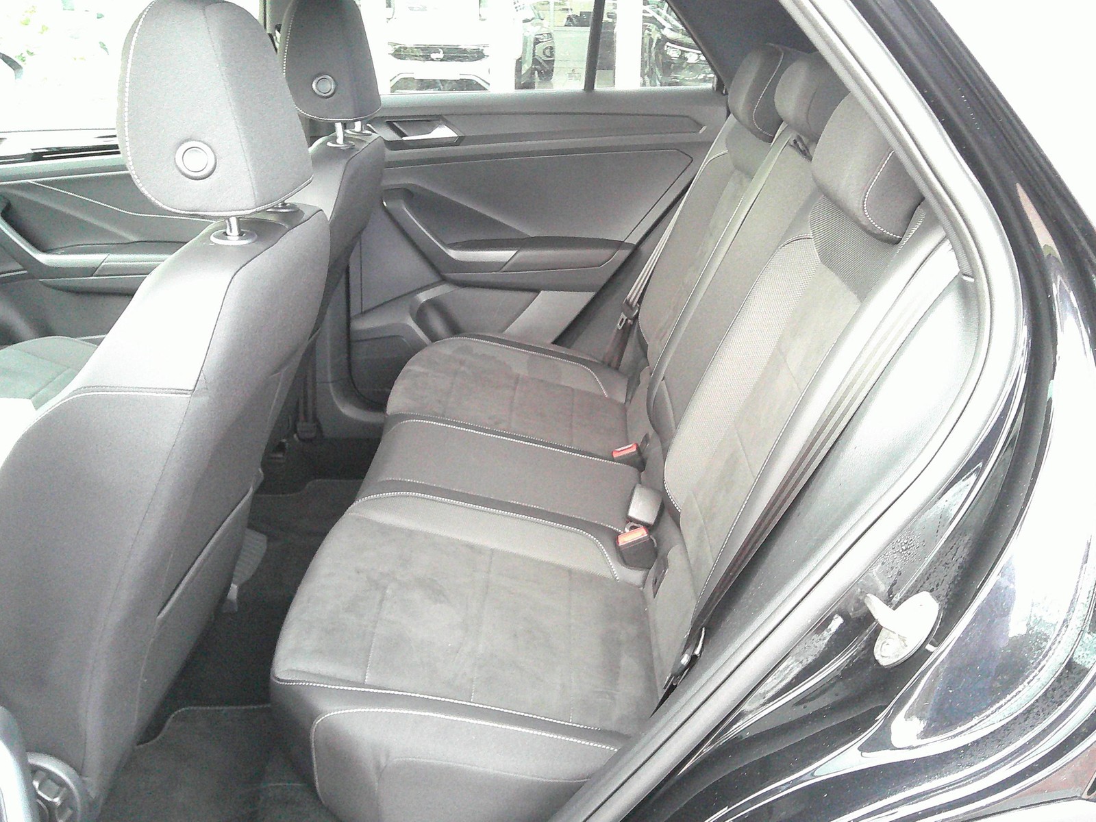 VW - T-Roc 1.5 TSI DSG R-Line KAMERA+ACC+LED+NAVI+AHK_8