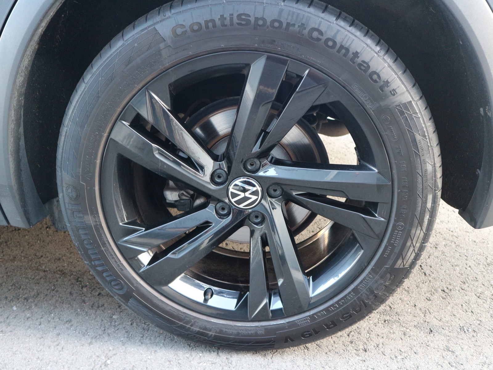 VW - Tiguan 2,0 TDI R-Line Black 4M /Matrix/AHK/KAM_20