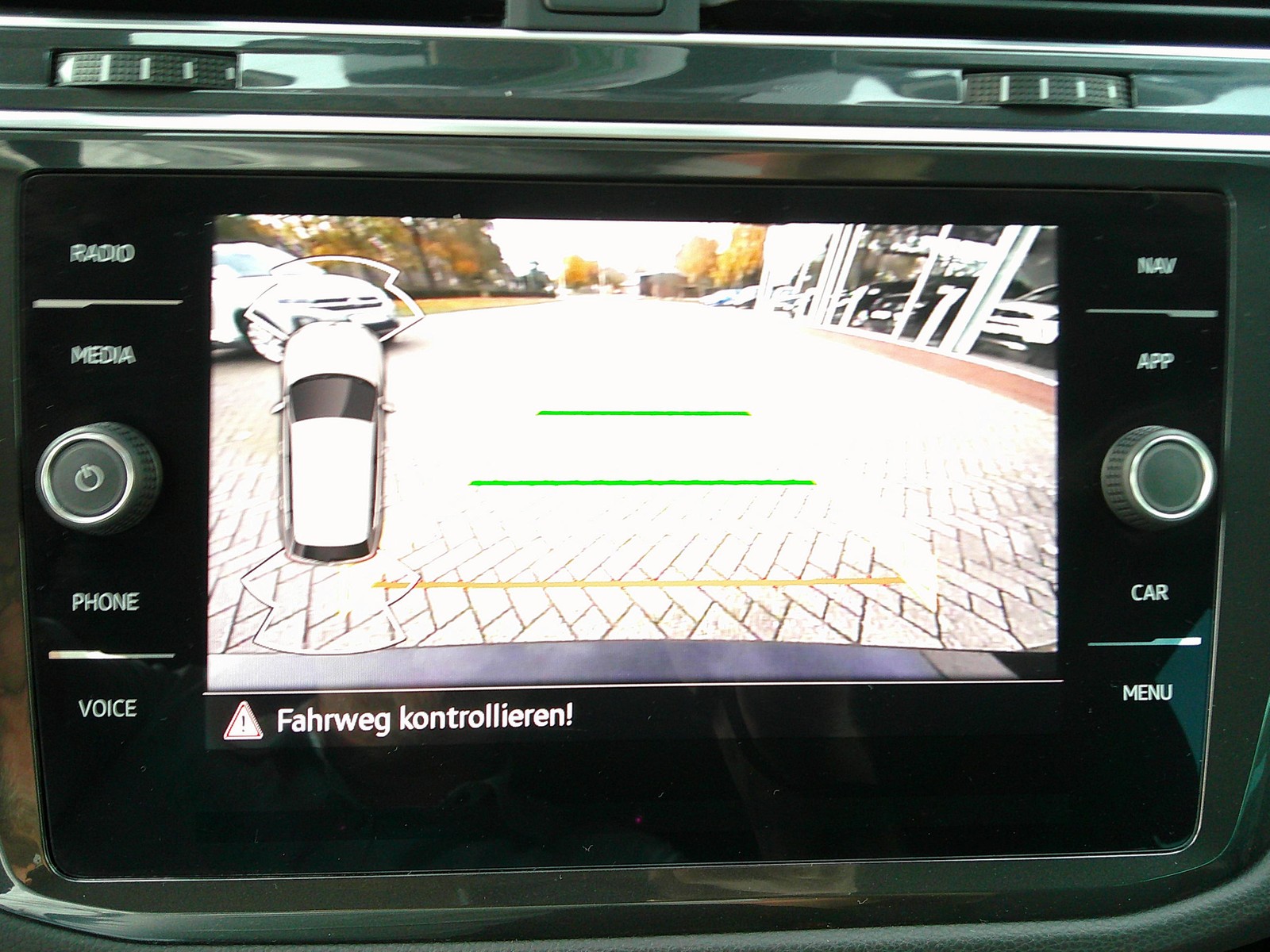 VW - Tiguan 2,0 TDI Move LED Navi Kamera_4