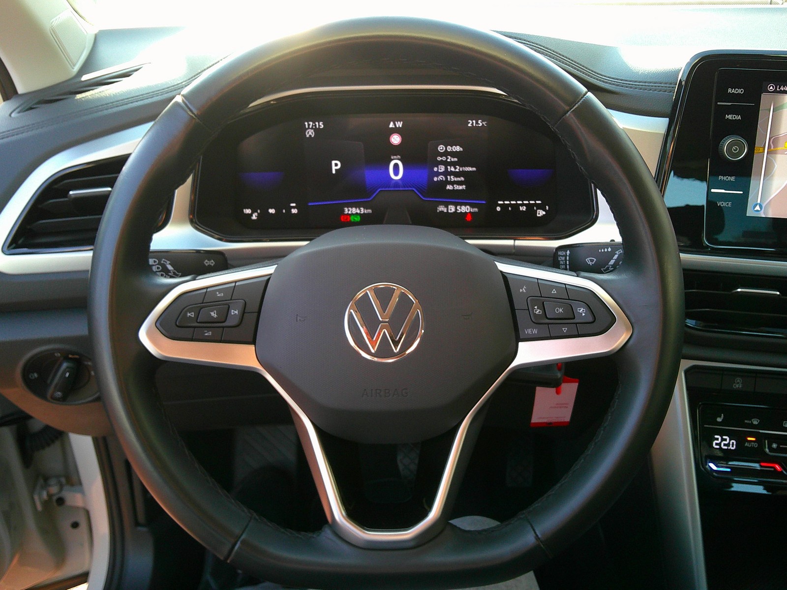 VW - T-Roc 1.5 TSI DSG Life Si.-Hzg.+NAVI+PDC+LED+AHK_6