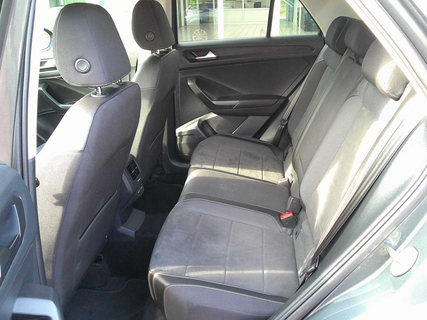 VW - T-Roc 1.5 TSI DSG Style+Navi+ACC+LED+AHK_13