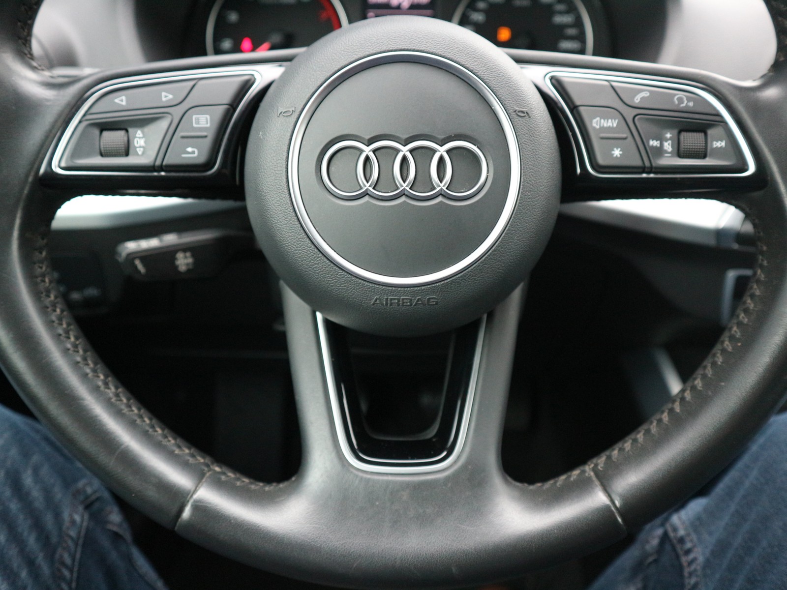 Audi - Q2 30 TFSI Sport /LED/AHK/el.Klappe/Navi_5