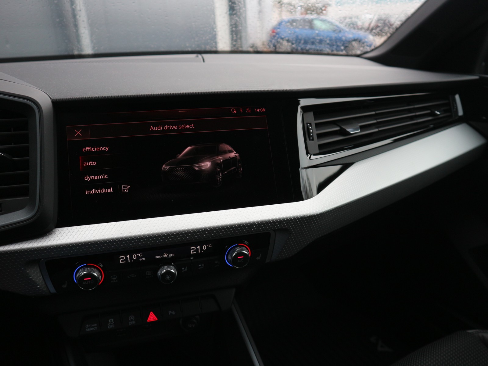 Audi - A1 30 TFSI Sportback S line +LED+Navi+VC+Shzg_10