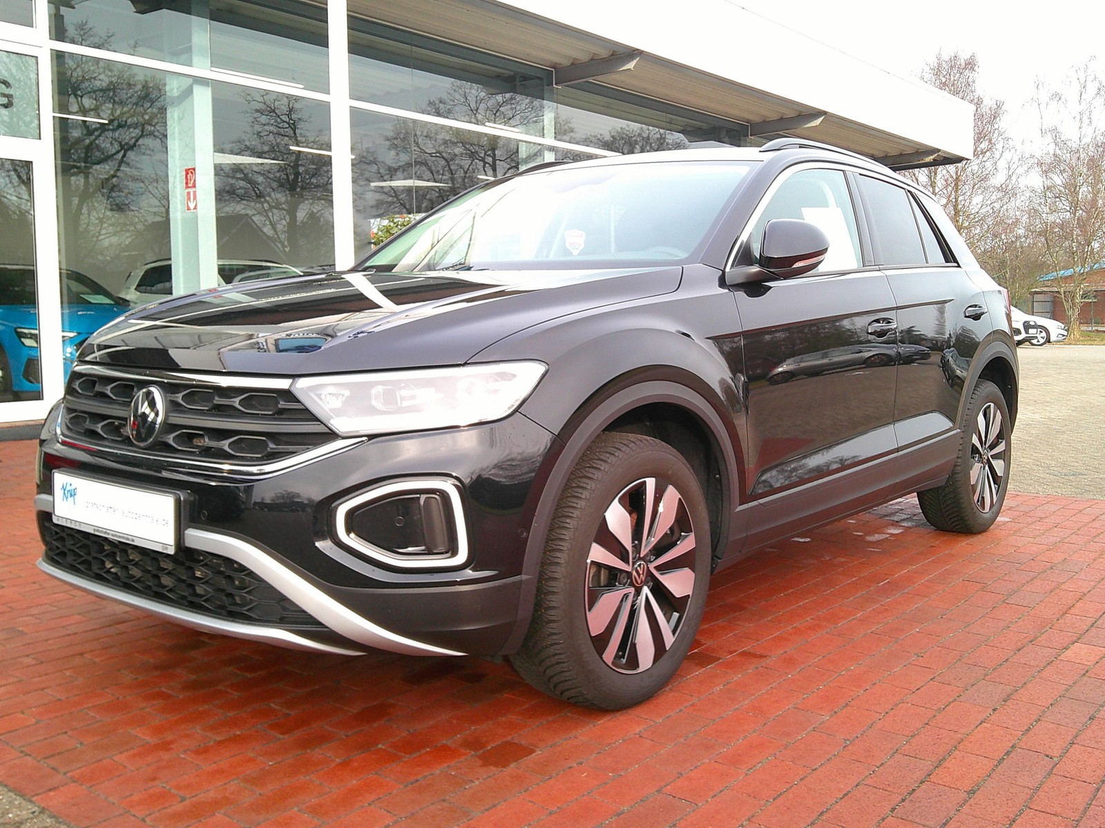 VW - T-Roc 2.0 TDI DSG Goal Kamera+Navi+LED+ACC+AHK_12