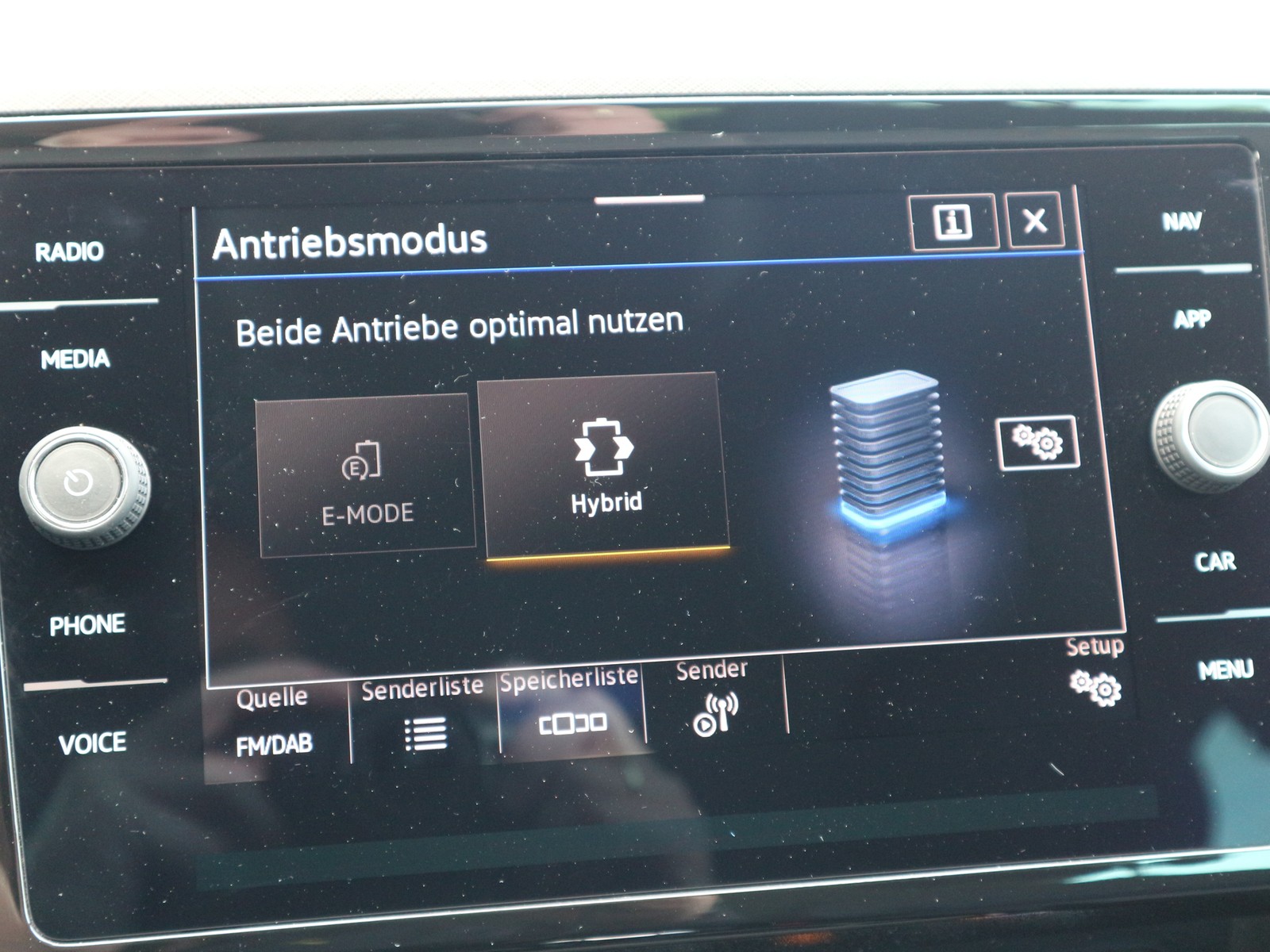 VW - Passat Variant GTE /Matrix/AHK/STDHZ/IQDRIVE_15