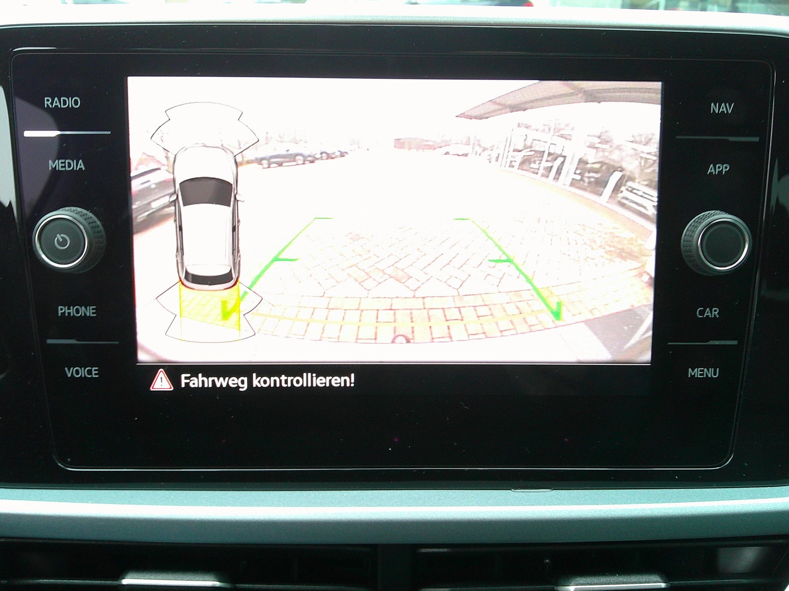 VW - T-Roc 1.0 TSI Goal STAND-HZG.+KAMERA+AHK+ACC+LED_4