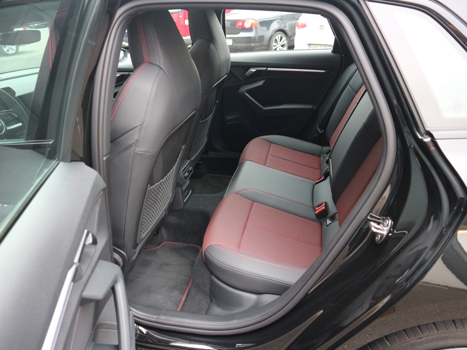 Audi - S3 Sportback 2,0TFSI Quattro +VC+Pano+Navi+LED_24