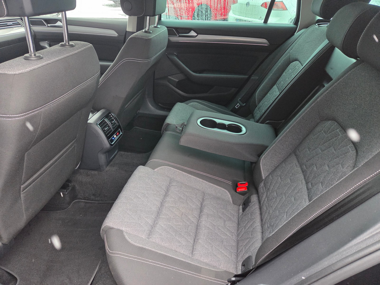 VW - Passat Variant 2.0TDI DSG /MATRIX/AHK/IQDRIVE/AMBIENTE_16