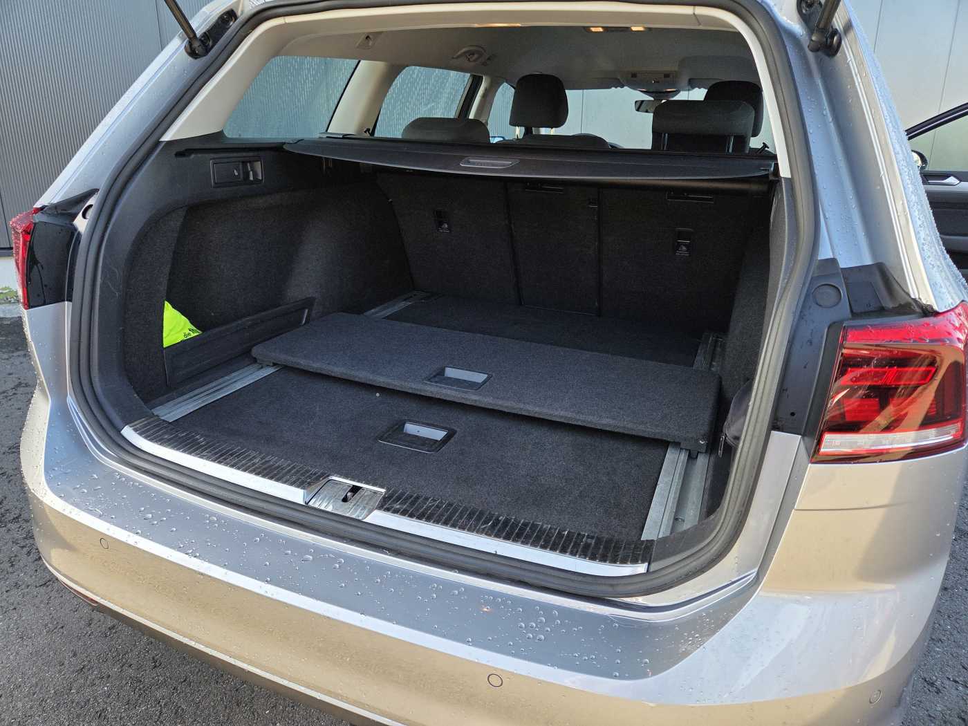 VW - Passat Variant 2.0 TDI 110KW DSG+ACC+KAM+APP_17