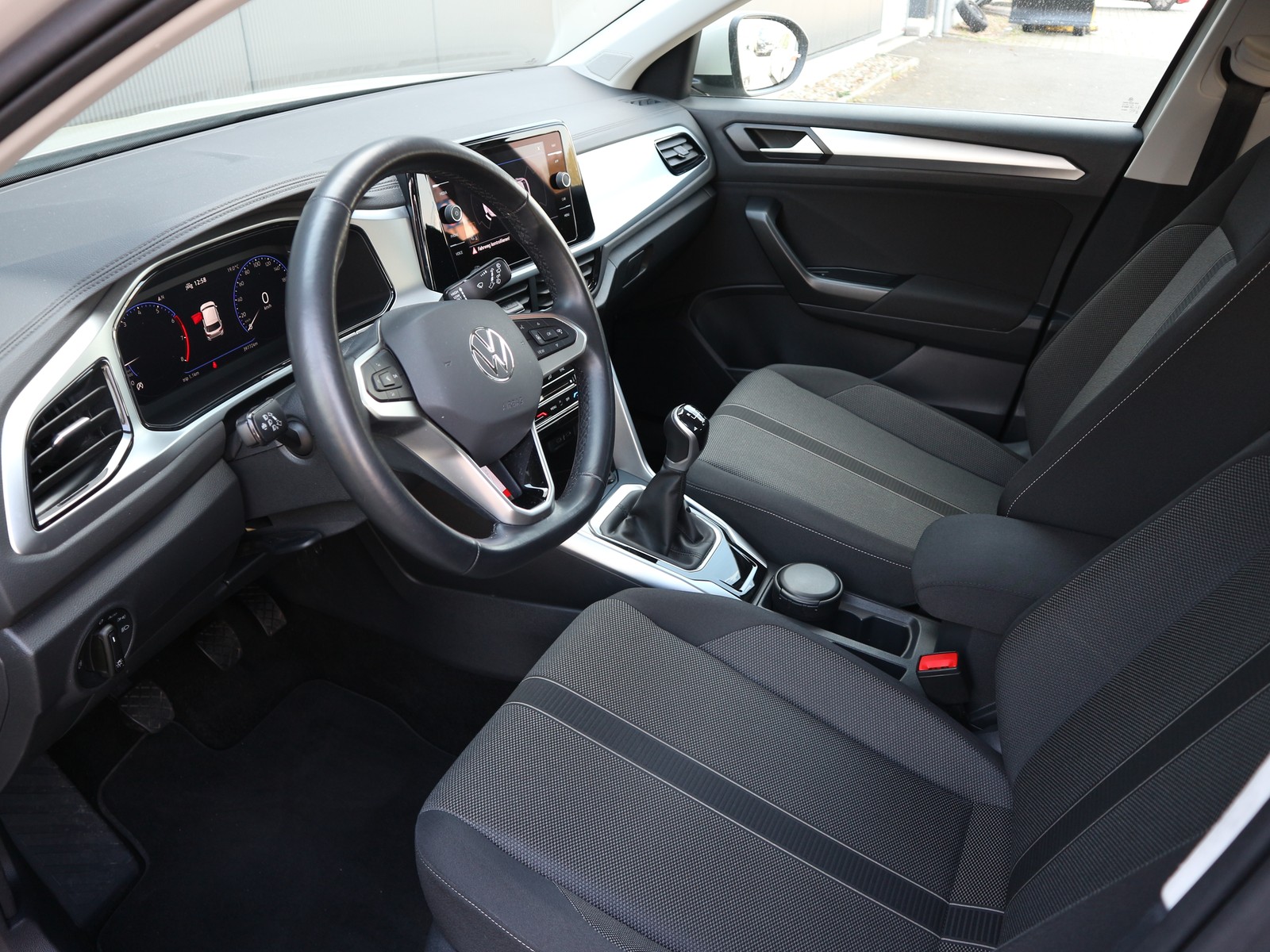 VW - T-Roc 1.0 TSI Life AHK/LED/Sitzheizung/APP_28