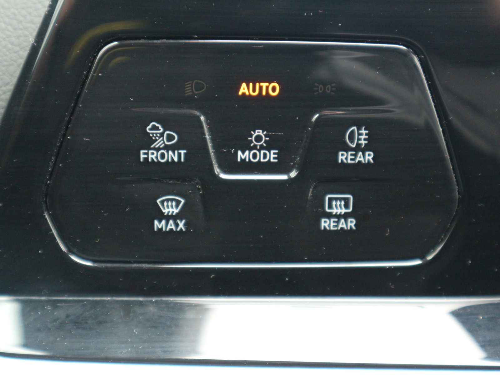 VW - Golf Variant 2,0 l TDI Life LED Navi Kamera_13