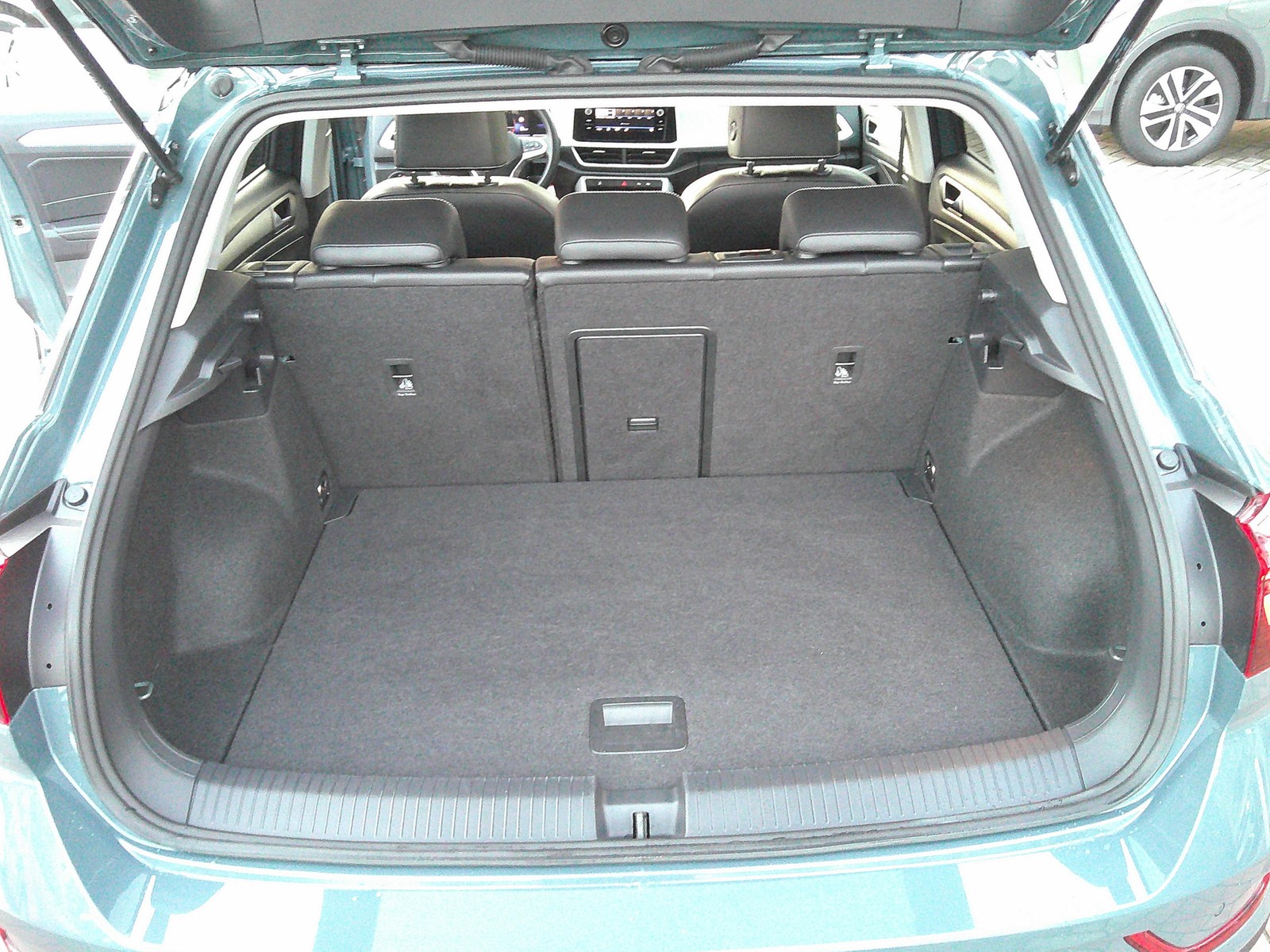 VW - T-ROC 2.0 TDI DSG Goal KAMERA+NAVI+ACC+PDC+LED_9