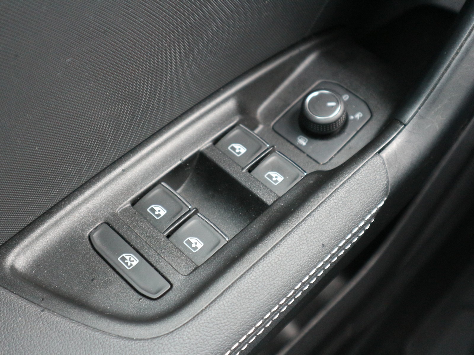 Audi - A1 30 TFSI Sportback S line +LED+Navi+VC+Shzg_13