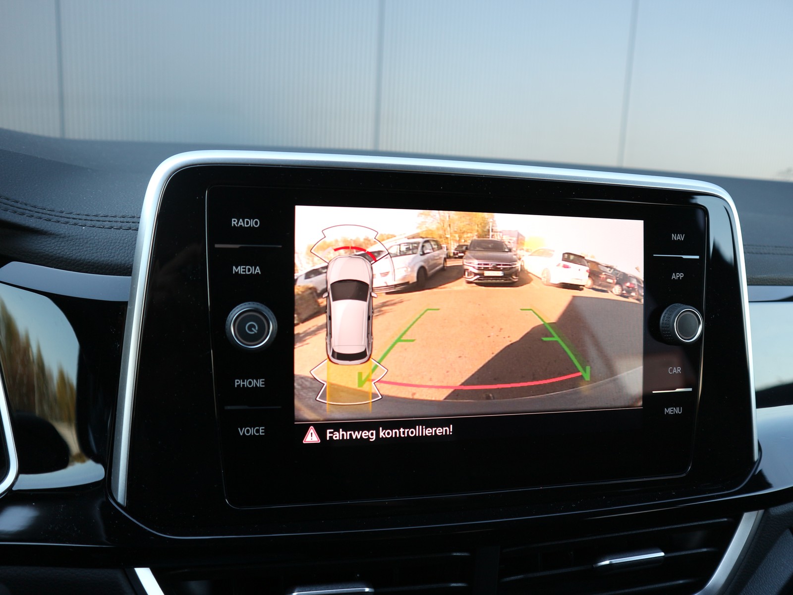 VW - T-Roc 1.5 TSI DSG R-Line NAVI+LED+ACC+KAMERA+AHK_16