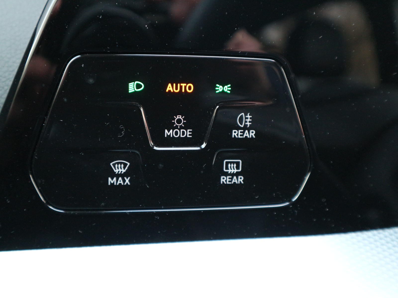 VW - Golf VIII 1,5 eTSI DSG Goal MATRIX-LED NAVI ACC_10