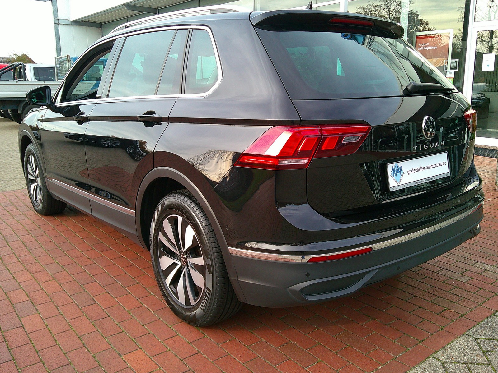 VW - Tiguan 2,0 TDI Move LED Navi Kamera_11