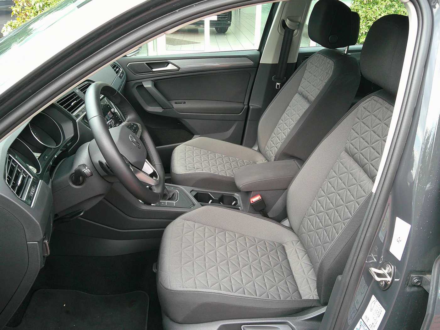 VW - Tiguan 2.0TDI DSG+Kamera+ACC+LED_9