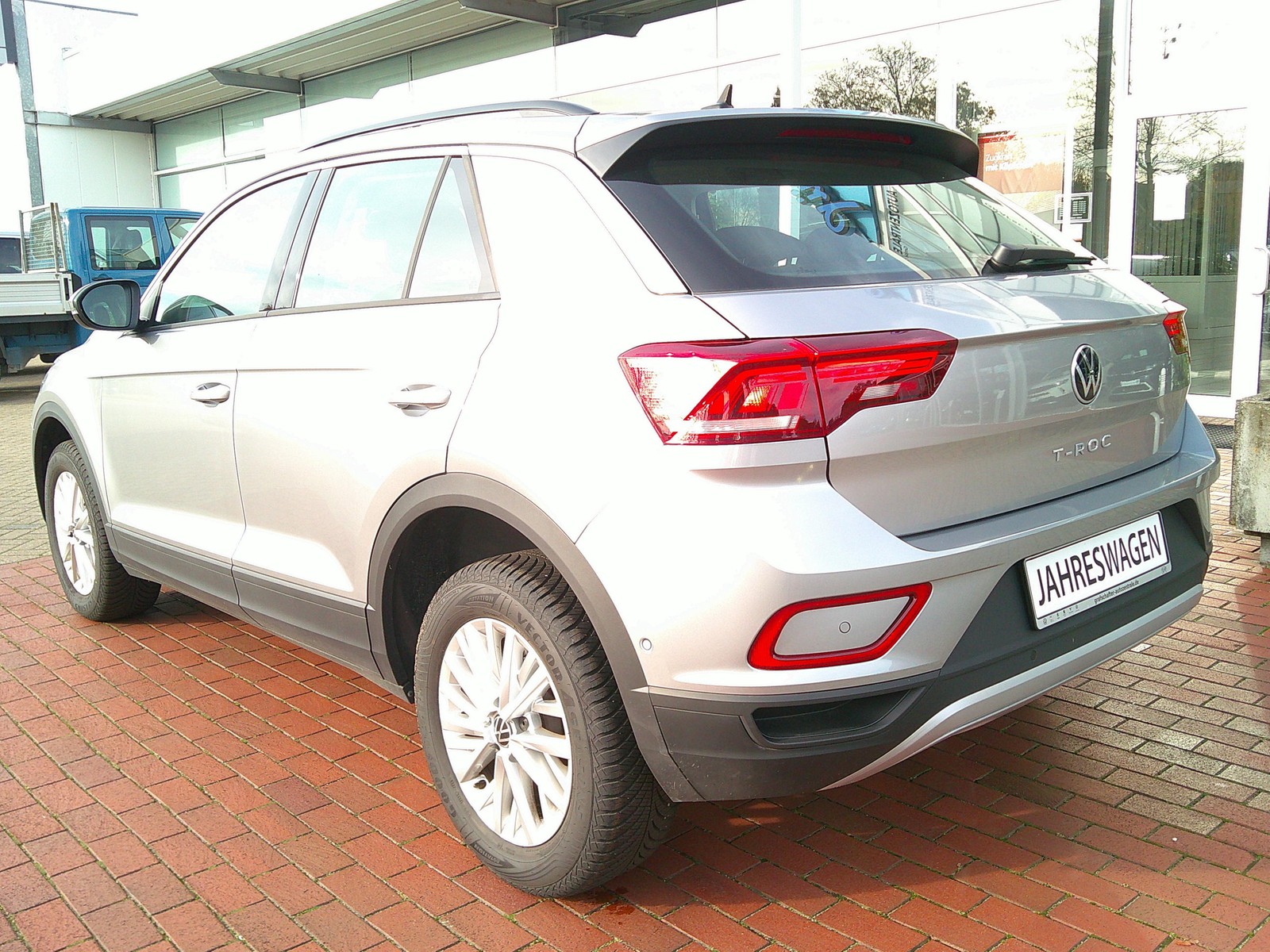 VW - T-Roc 2,0 TDI Life LED Navi Standheizung_11