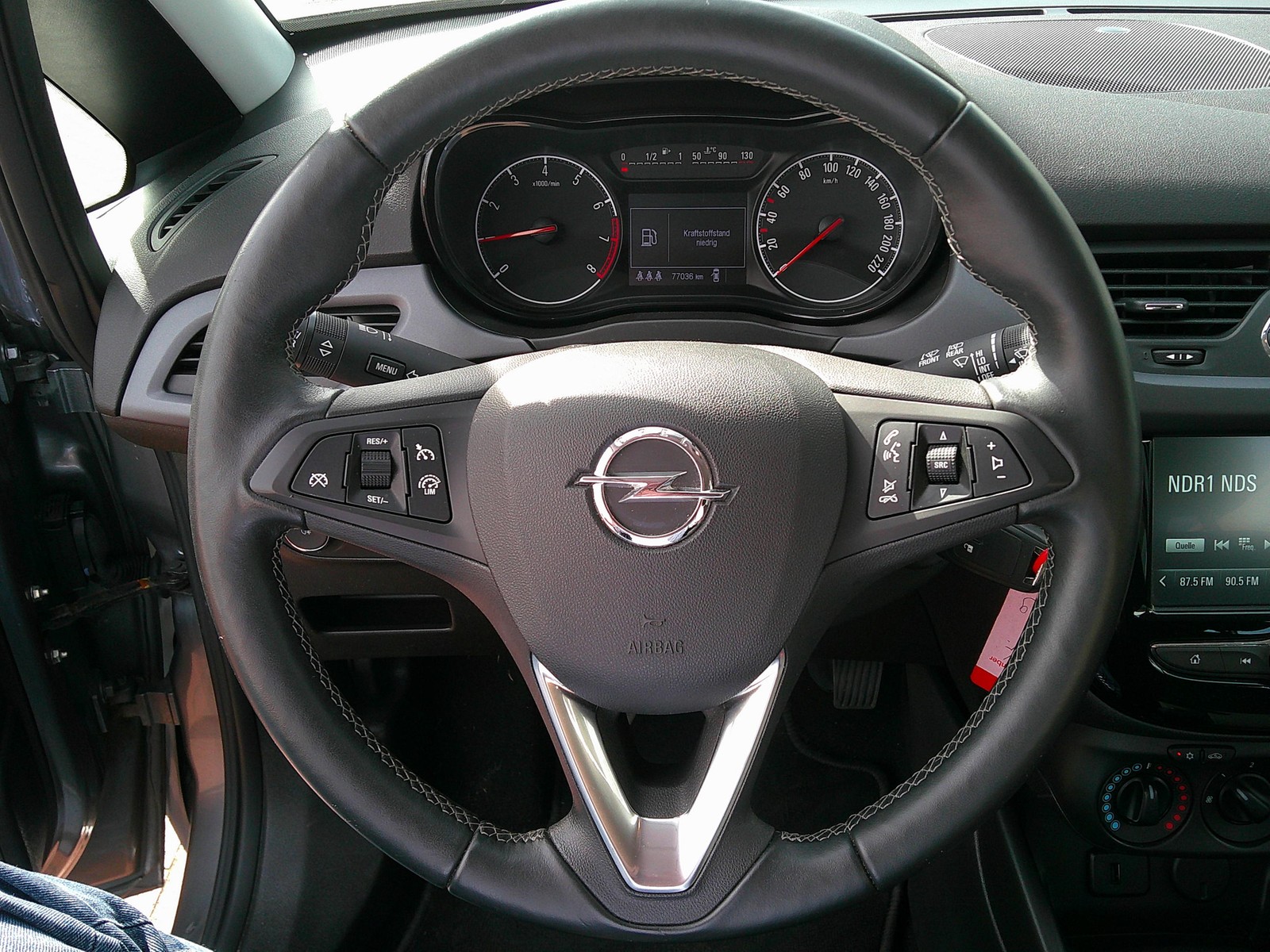 Opel - Corsa 1.2 Edition Si.& Lenkrad-Hzg+Tempomat+Navi_3