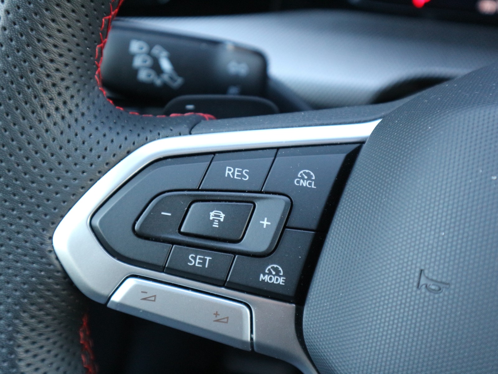 VW - Golf VIII 2,0 TSI GTI +Navi+Pano+HuD+Kamera+LED+_5