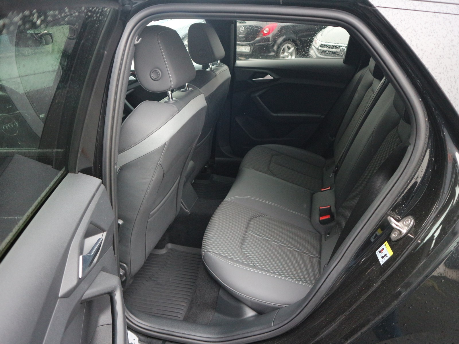 Audi - A1 30 TFSI Sportback S line +LED+Navi+VC+Shzg_19