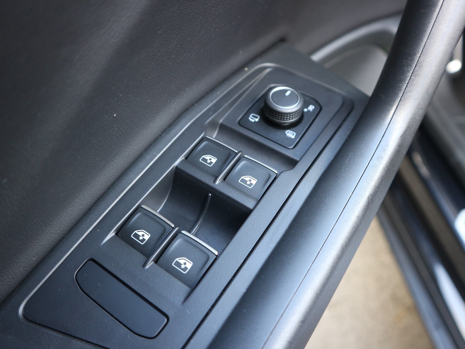 VW - T-Roc Cabriolet 1.5 TSI R-LINE/ACC/LED/KAM_7