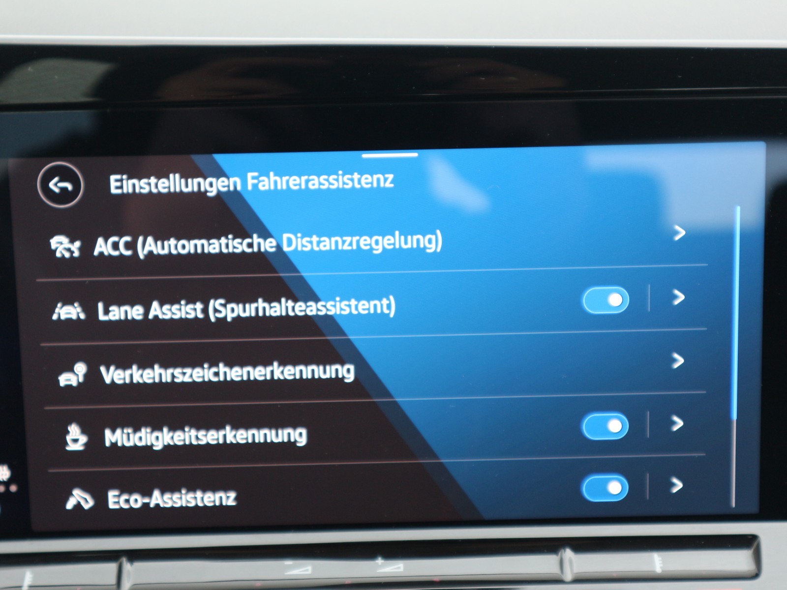 VW - Golf Variant 2,0 l TDI Life LED Navi Kamera_7