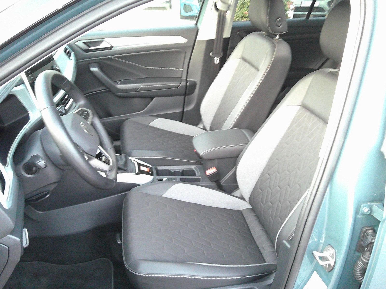 VW - T-ROC 2.0 TDI DSG Goal KAMERA+NAVI+ACC+PDC+LED_2