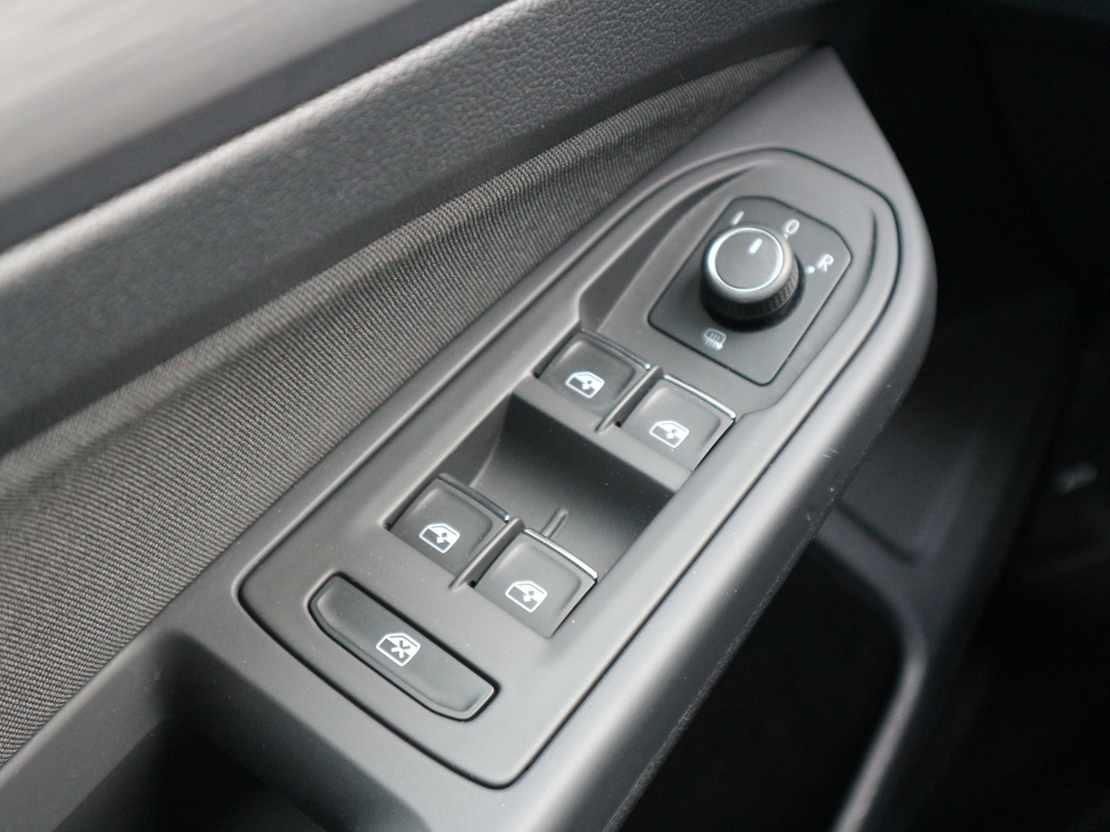 VW - Golf Variant 2,0 l TDI Style LED Navi_14