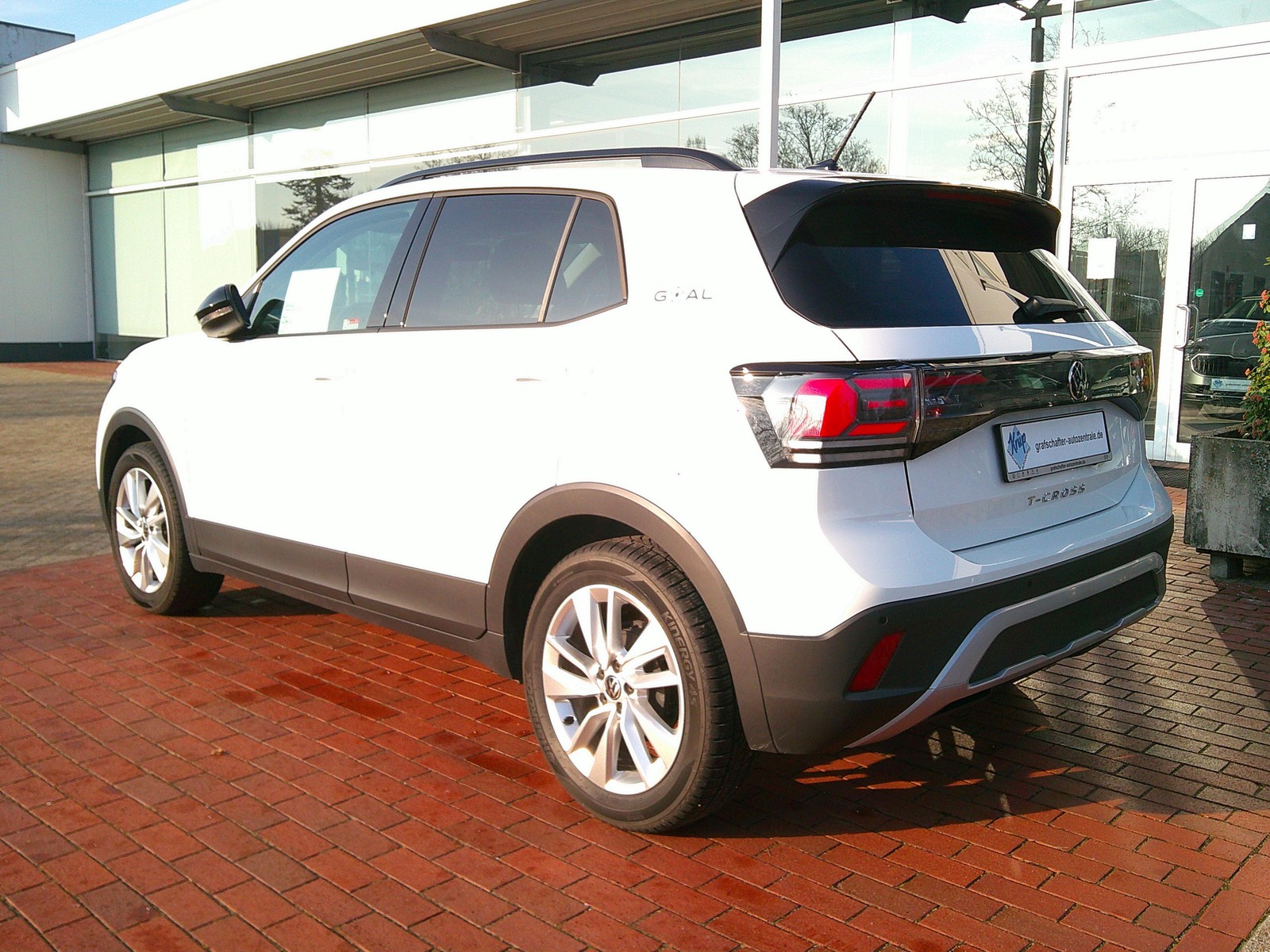 VW - T-Cross 1.0 TSI Goal Navi+Si.-Hzg.+PDC+ACC+LED_11