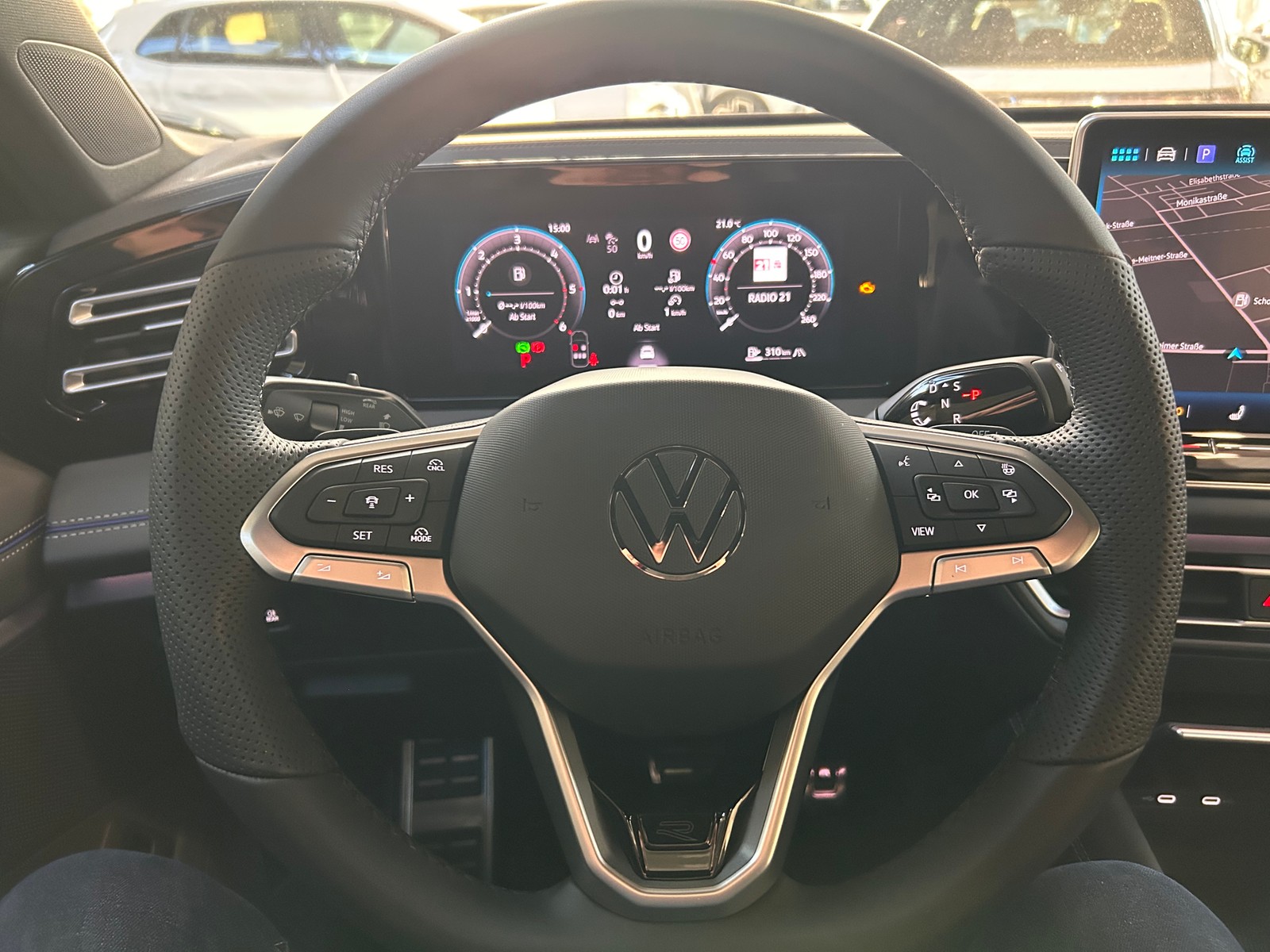 VW - Tiguan 2,0 TDI R-Line AHK NAVI LED_5