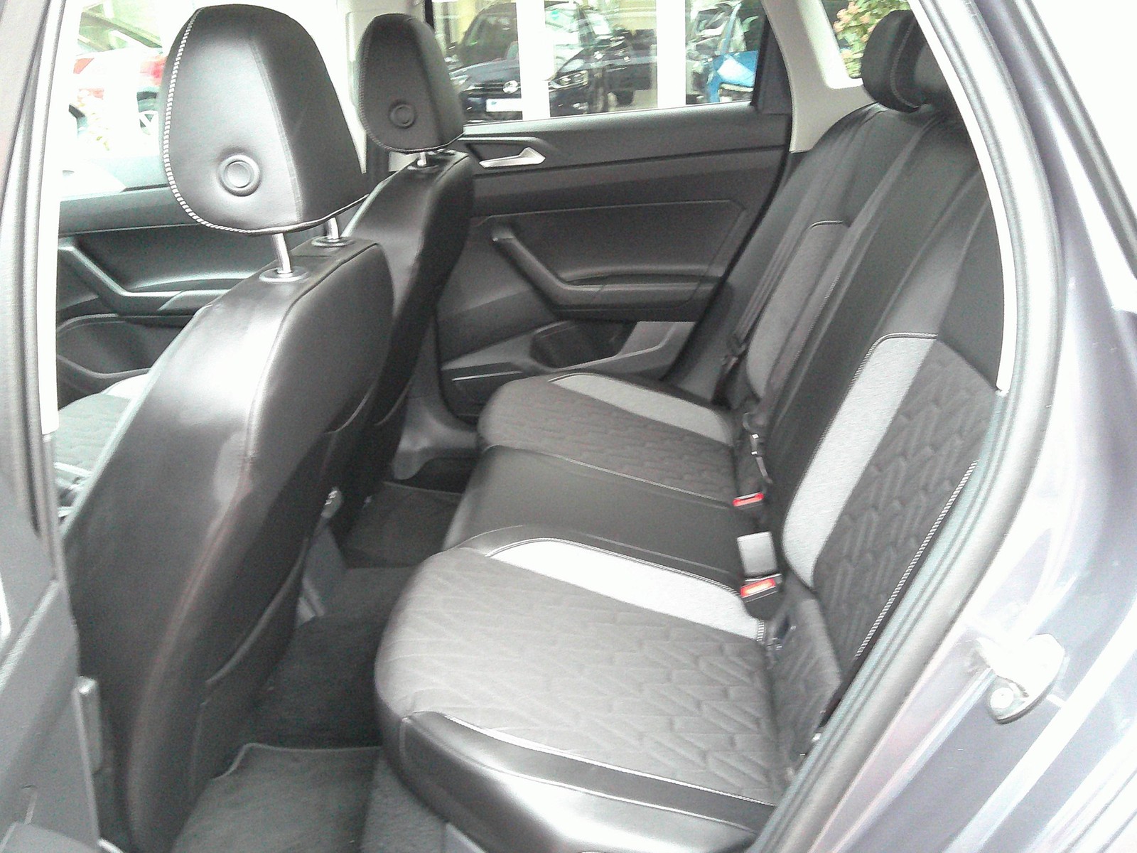 VW - Taigo 1.0 TSI  Goal NAVI+LED+ACC+PDC+KLIMA+Si-Hz_8